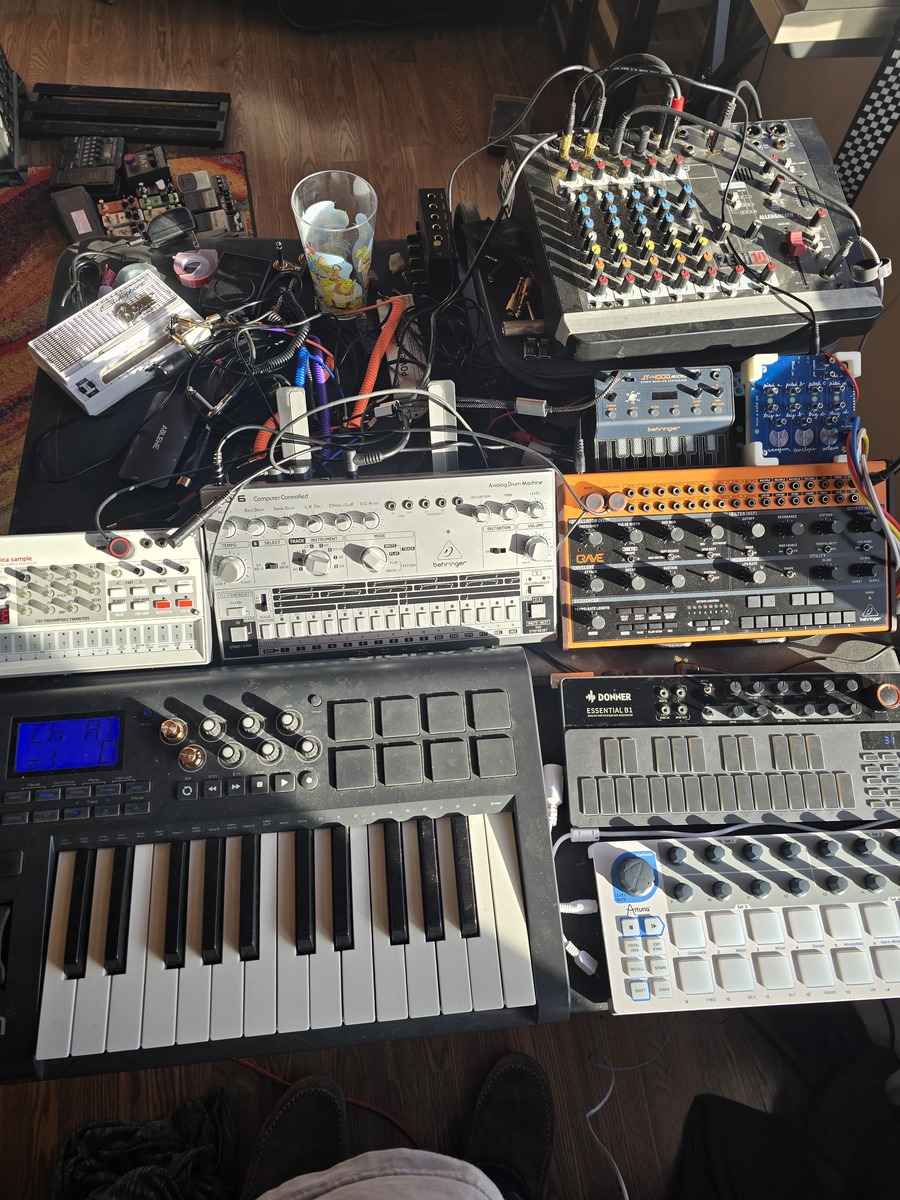 Electronic Synth Setup by matthew_shelley featuring M-Audio Axiom 25 25-Key USB MIDI Keyboard Controller, Arturia BeatStep, and Korg Volca Sample 2 and 6 more pieces of gear