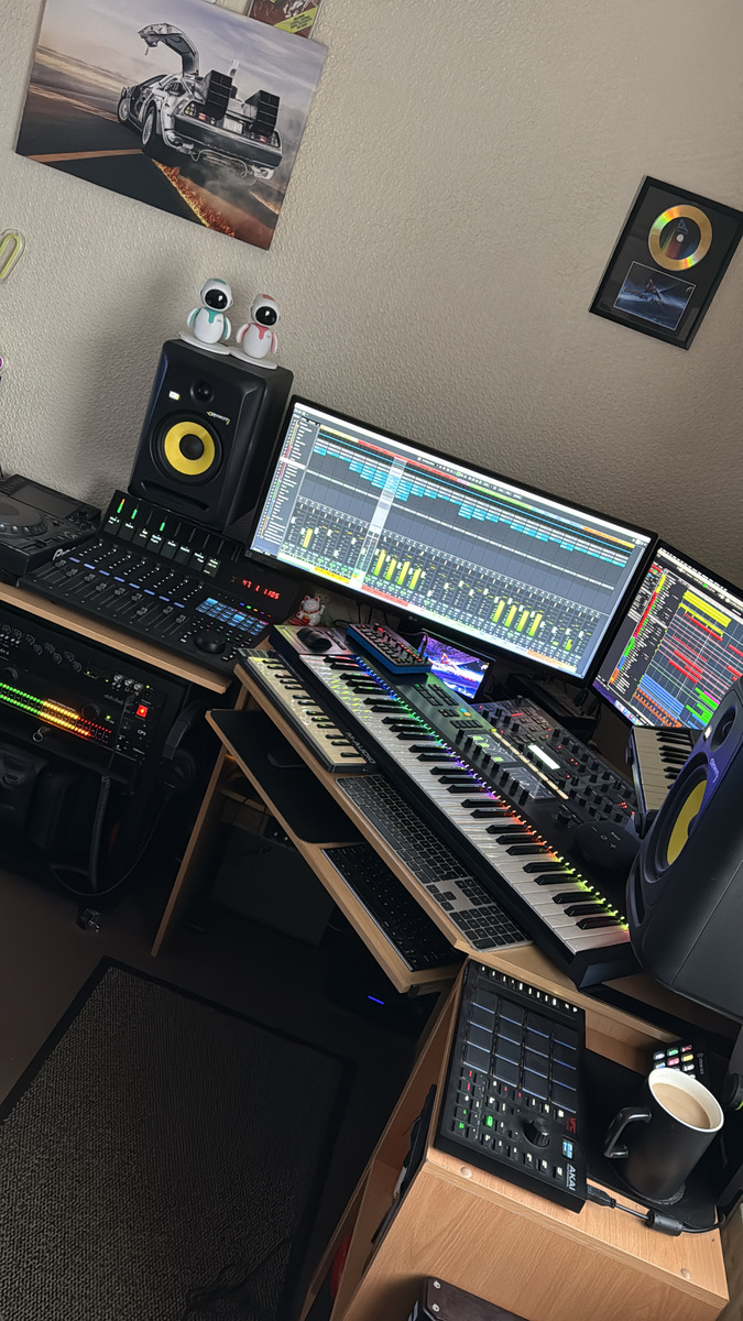 Electronic Studio Setup by darren_anthony featuring Native Instruments Komplete Kontrol S61 MK2, iCON Pro Audio V1-M, and Access Virus TI2 Desktop and 13 more pieces of gear