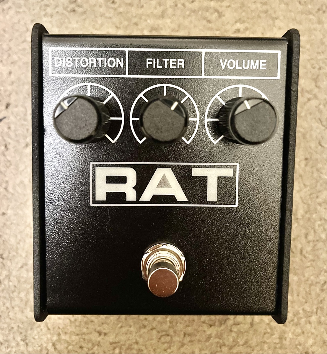 Pedalboard by akidcalledoutlaw featuring Pro Co RAT 2