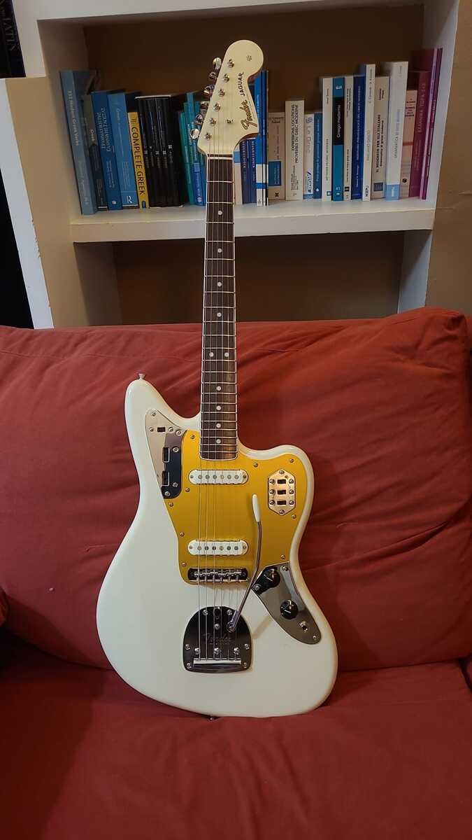 Music Gear Setup by aravin_dhillon featuring Fender Traditional 60s Jaguar