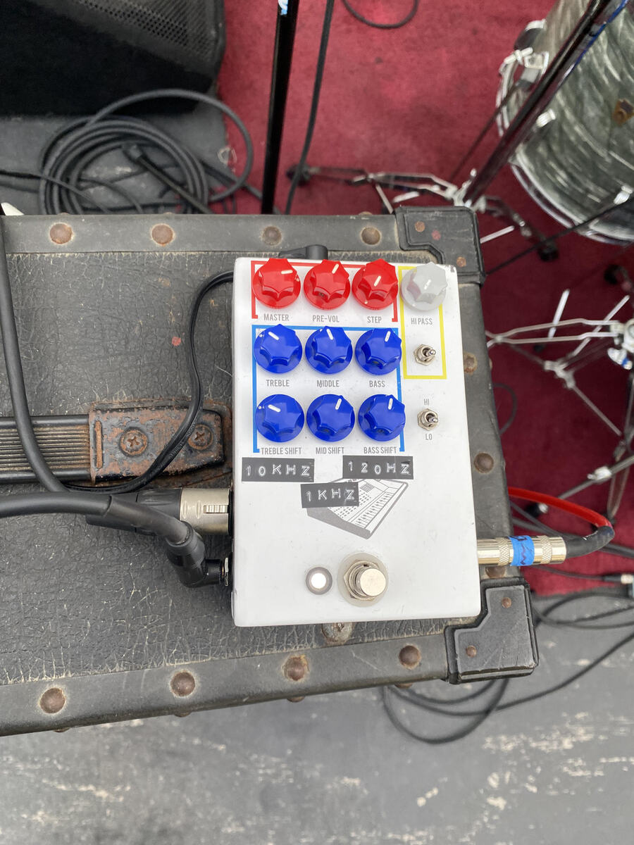 Pedalboard by roc_local featuring JHS Colour Box V2