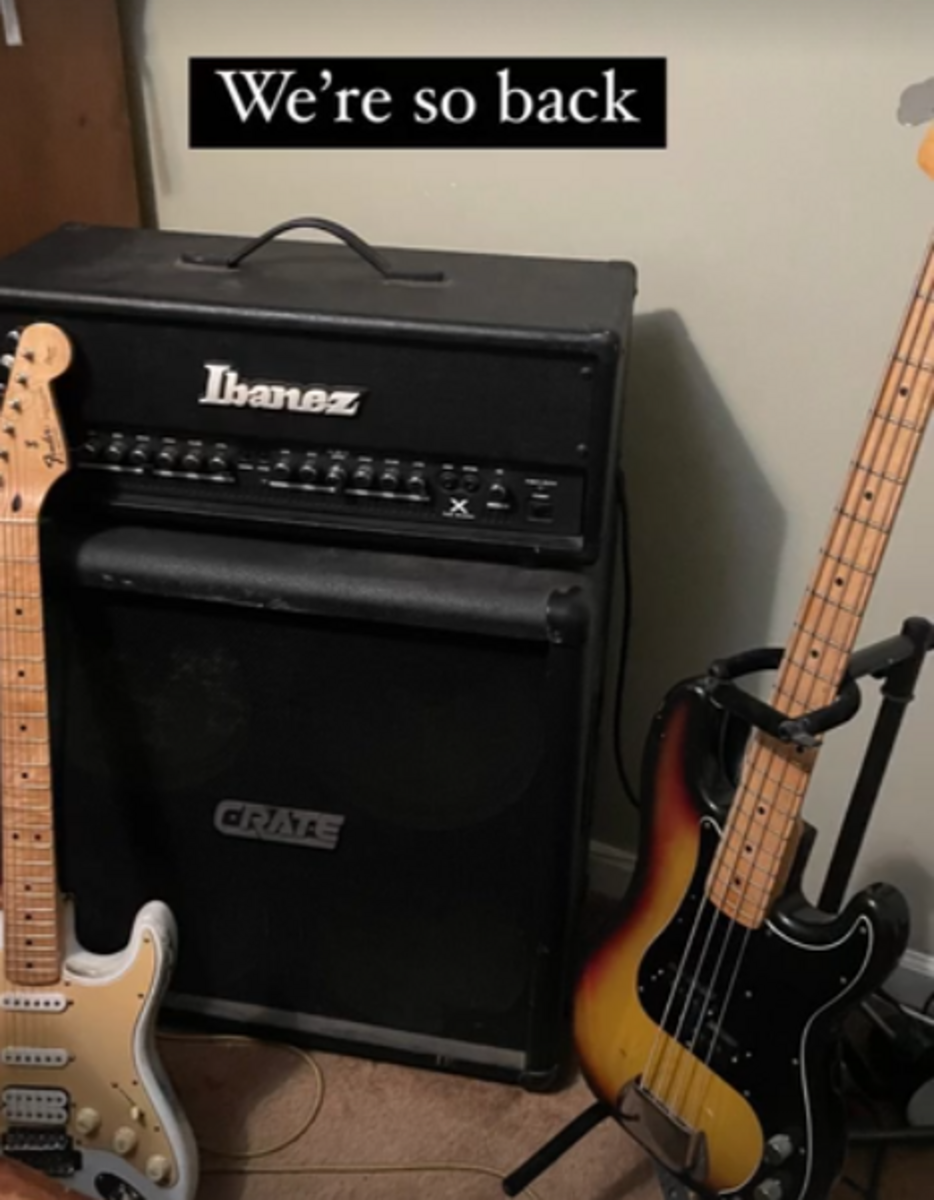 Metal Music Gear Setup by foreverlikethestars featuring Fender Stratocaster HSS, Crate G412SL Speaker Cabinet, and Ibanez Toneblaster 100 Head