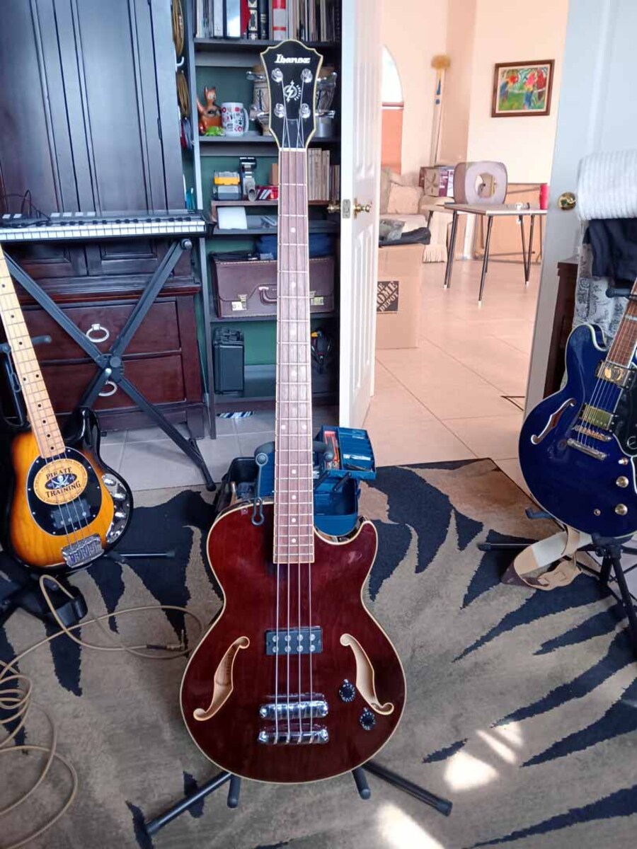 Music Gear Setup by jeremy_crockett featuring Ibanez Artcore AGB140 Semi-Hollowbody