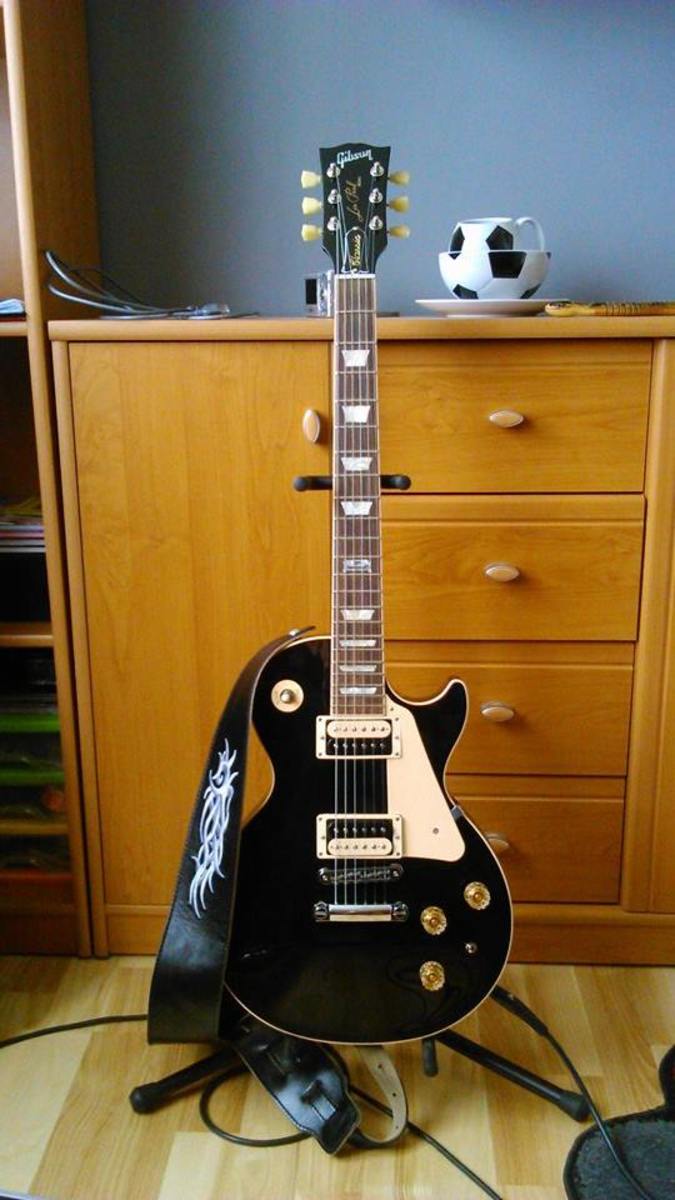 gniewny's music gear photo