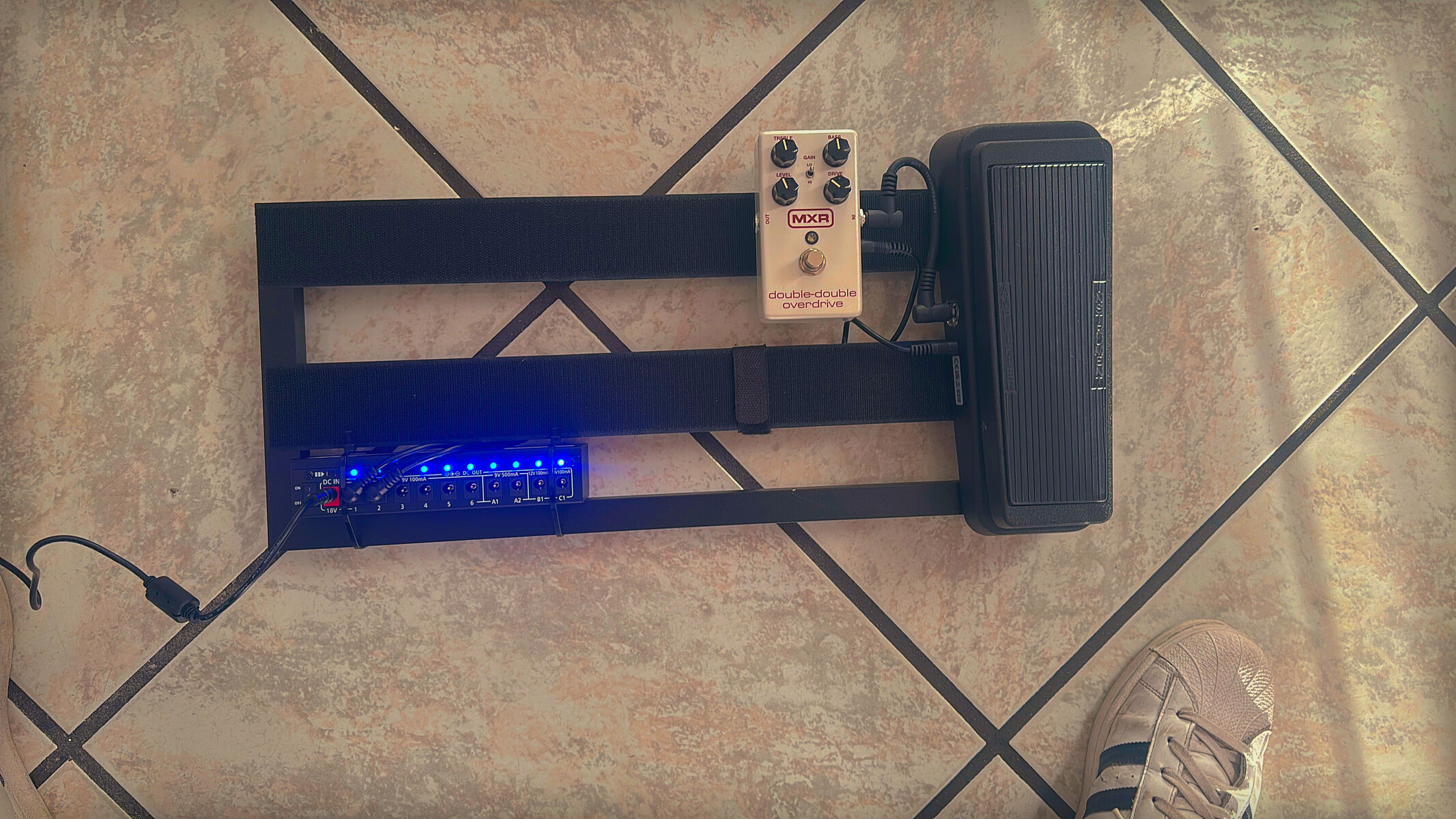 Pedalboard by stevemadden666 featuring Donner DB-2 Pedal Board