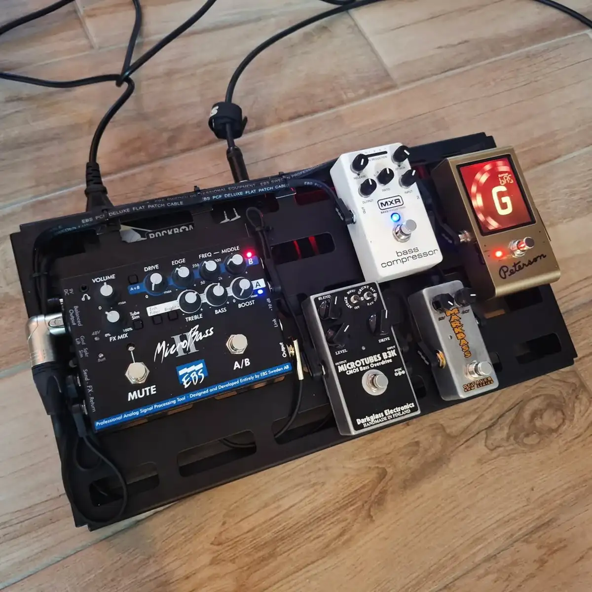 Metal Pedalboard by raphbass featuring EBS MicroBass II preamplifier, Darkglass Electronics Microtubes B3K CMOS Bass Overdrive, and MXR M87 Bass Compressor and 5 more pieces of gear