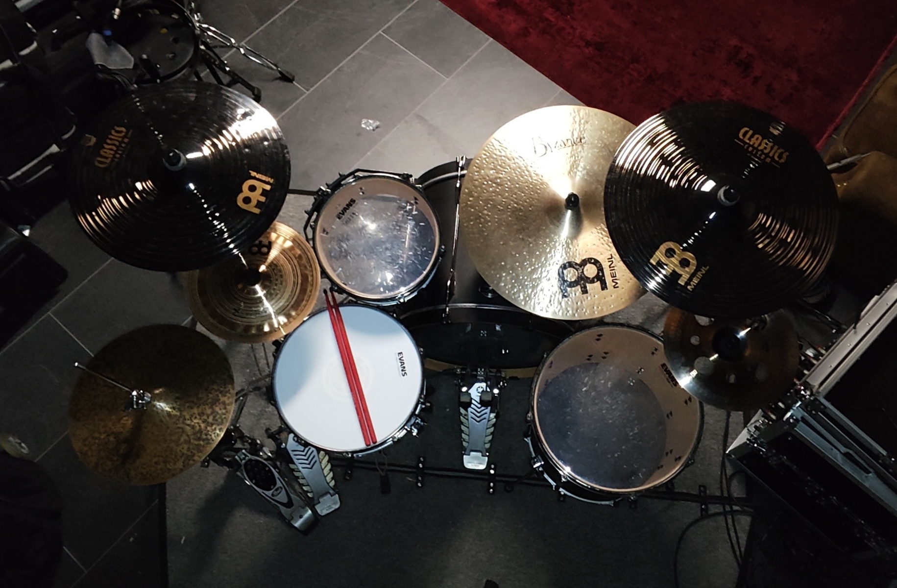 Metal Drum Kit by xmarcelx1405 featuring Meinl Traditional Heavy Ride 22", Yamaha Flying Dragon DFP9310 Double Bass Drum Pedal, and Tama 14x6.5" Charlie benante signature snare drum and 2 more pieces of gear