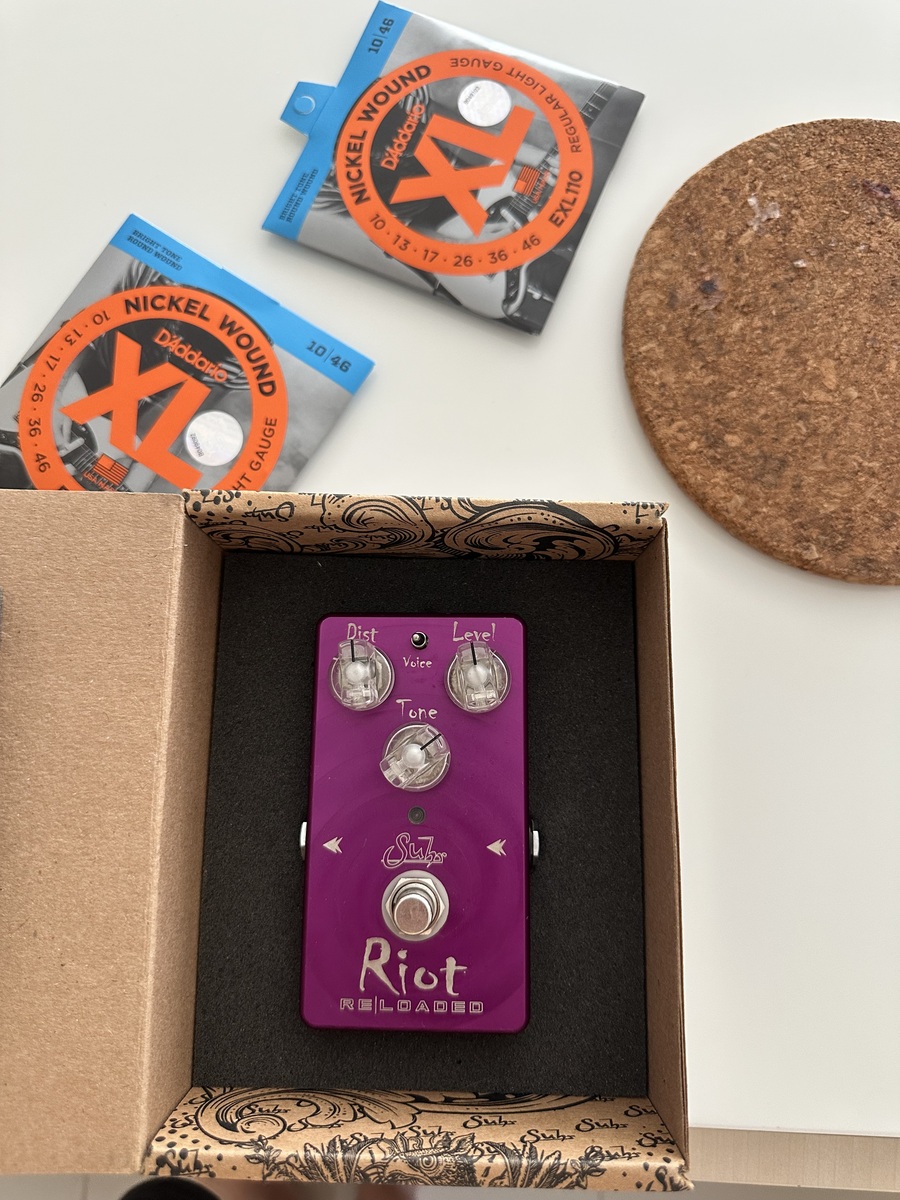Pedalboard by tactiles featuring Suhr Riot Reloaded Distortion Pedal