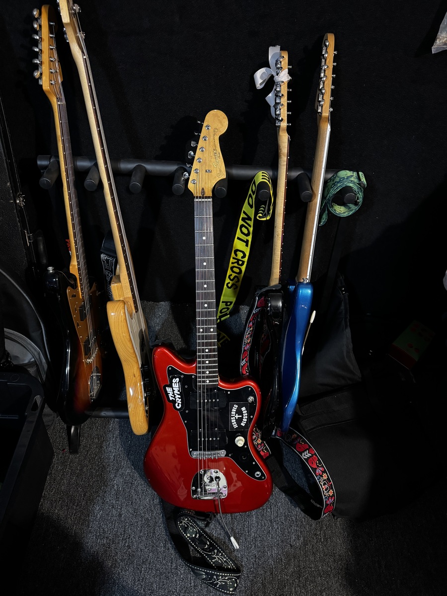 Music Gear Setup by sonicboof featuring Squier Deluxe Jazzmaster ST