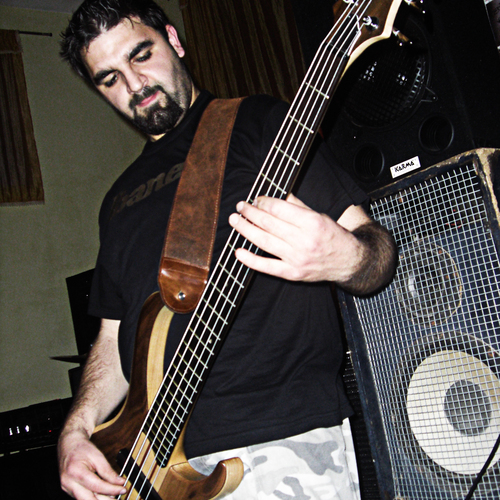 Photo of Ibanez BTB675