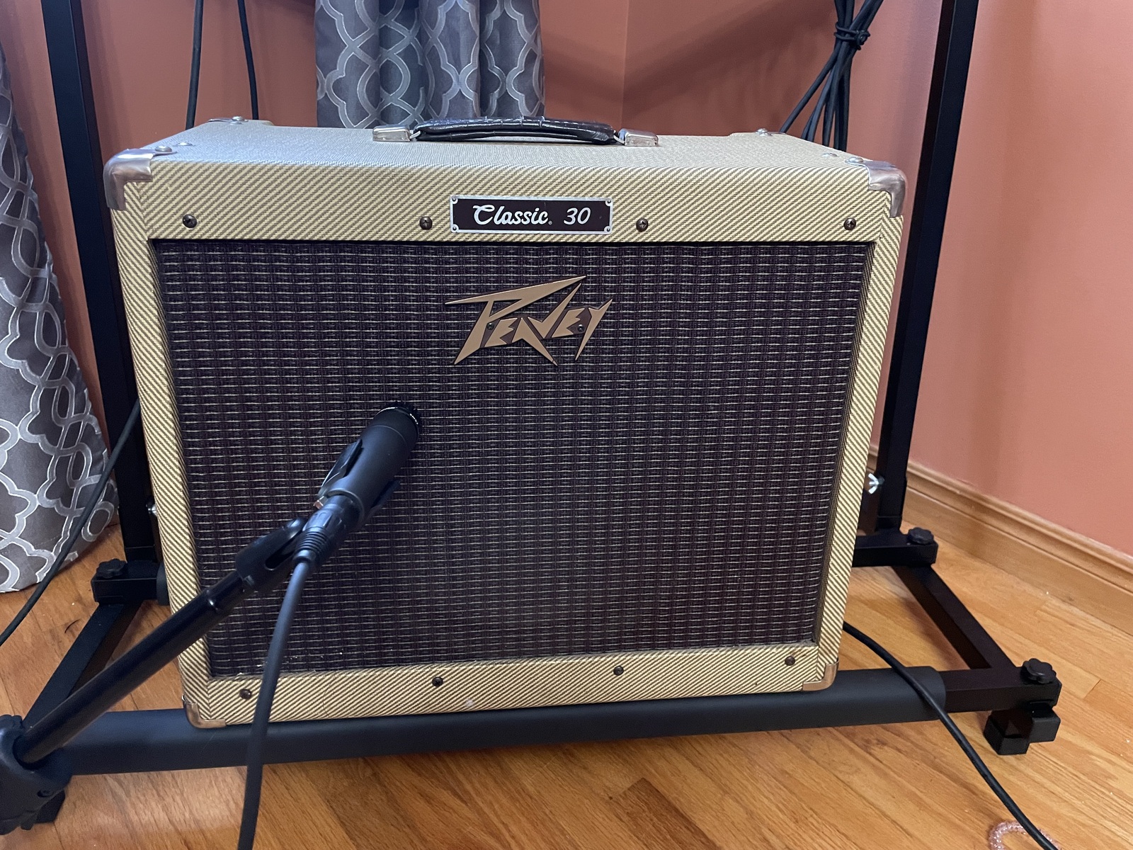 Shure Amp Rig by brad_duffy featuring Peavey Classic 30 II and Shure SM57