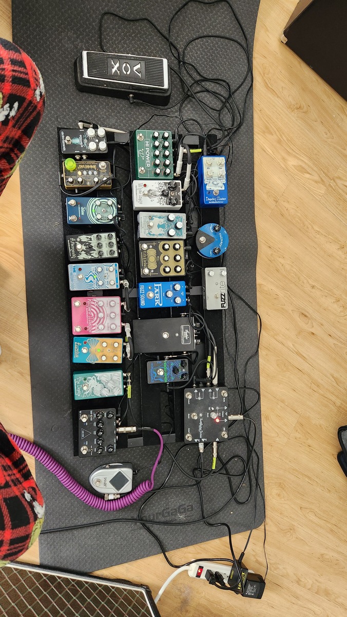 Metal Pedalboard by mike_ramone featuring Vox V847A Wah, Electro-Harmonix Oceans 11, and EarthQuaker Devices Silos and 19 more pieces of gear