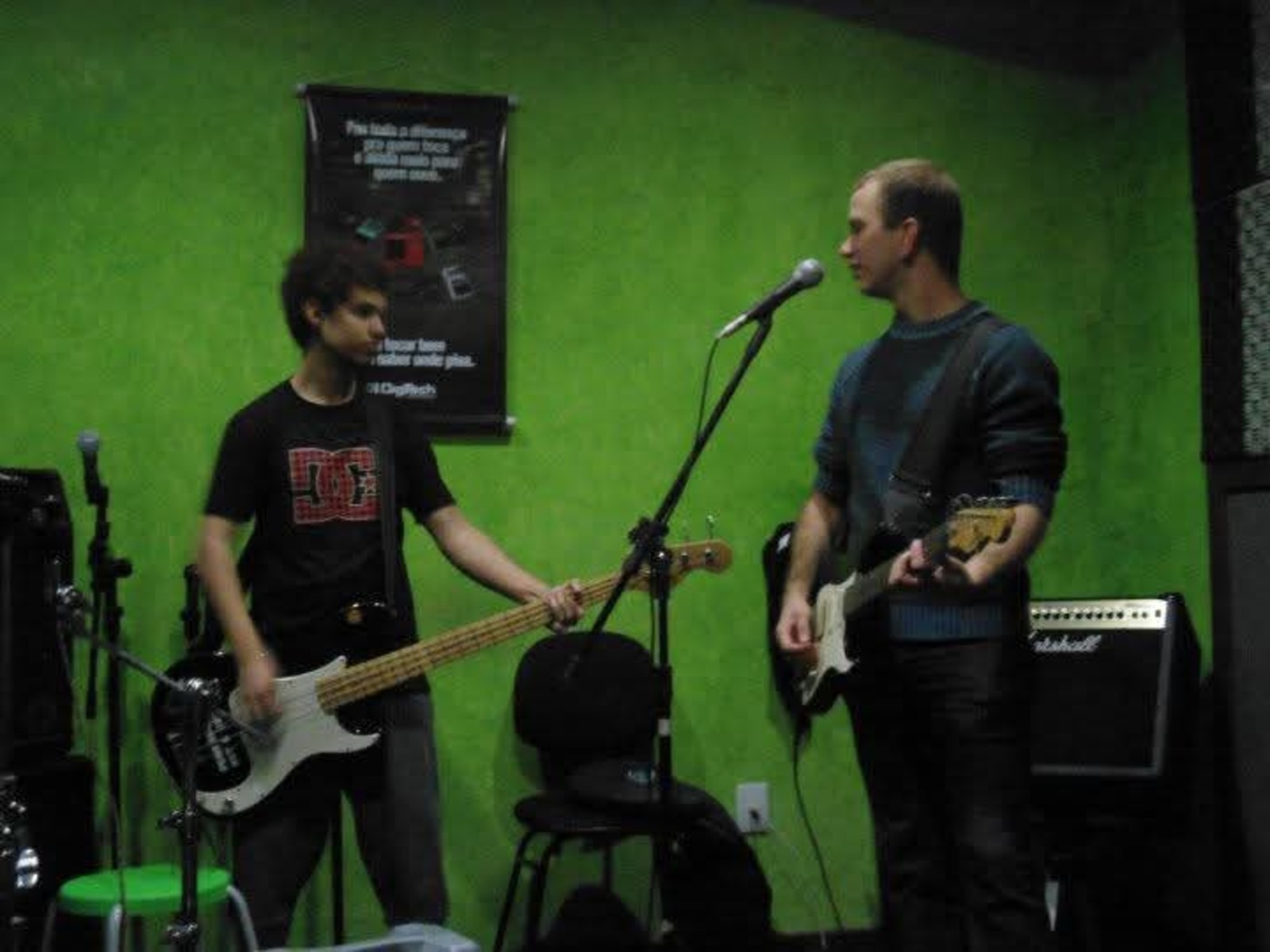 Studio Setup by joaoribeiro featuring Yamaha EG112 (Modified)
