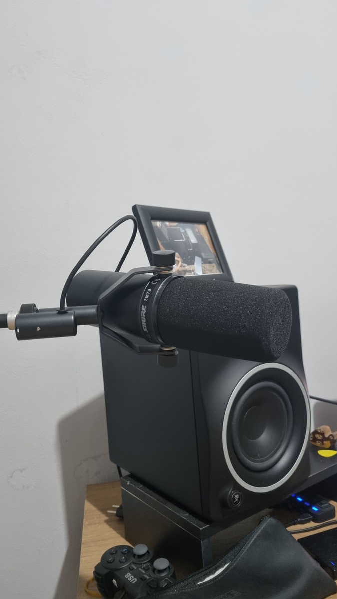 Electronic Studio Setup by joaoribeiro featuring Shure SM7B, Mackie MR5 mk3 Pair, and Dunlop Tortex Standard 0.73mm Guitar Picks