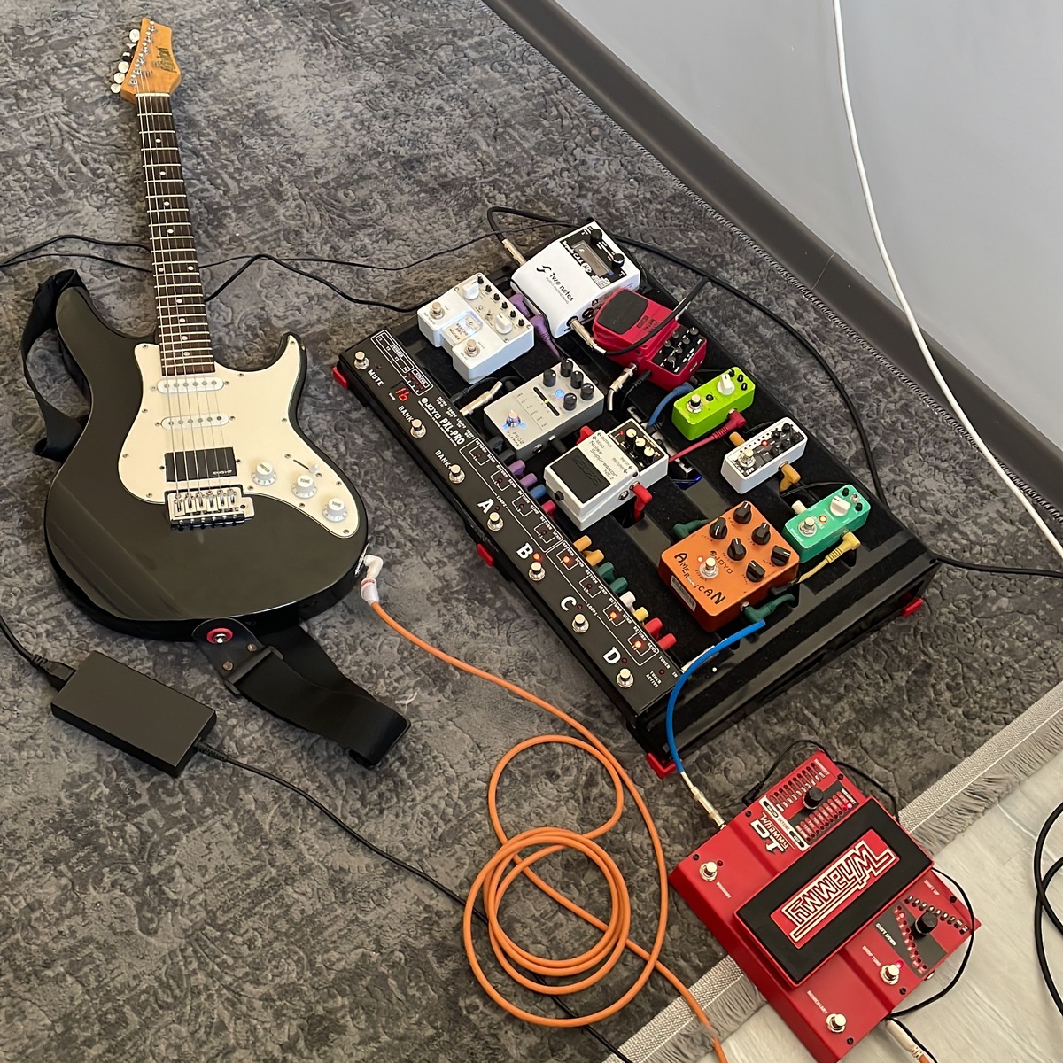 Metal Pedalboard by berkay_dal featuring DigiTech Whammy DT, Joyo JF-14 American Sound, and Mooer Green Mile and 8 more pieces of gear