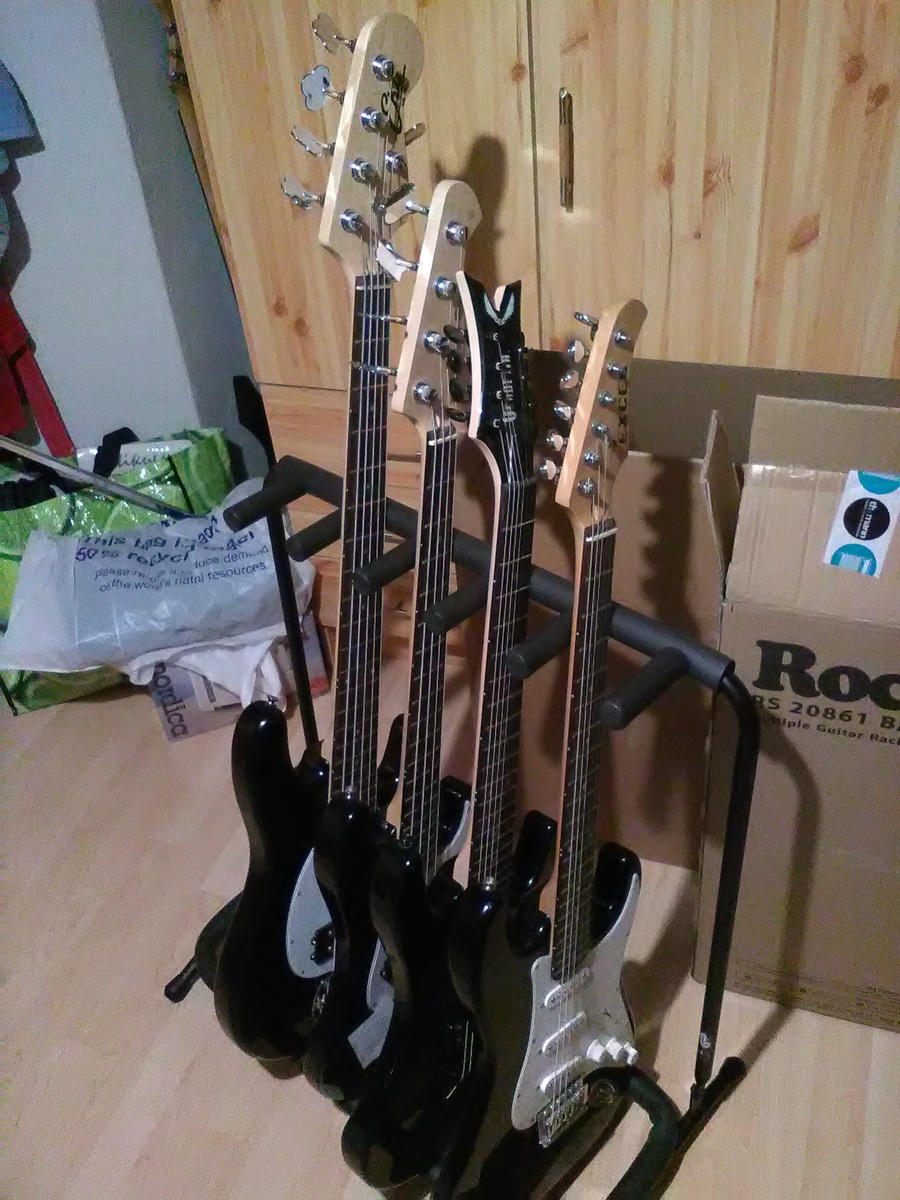 Harley Benton Music Gear Setup by santtu_pesonen featuring Harley Benton PB-Shorty and Dean Vendetta XM 7-String