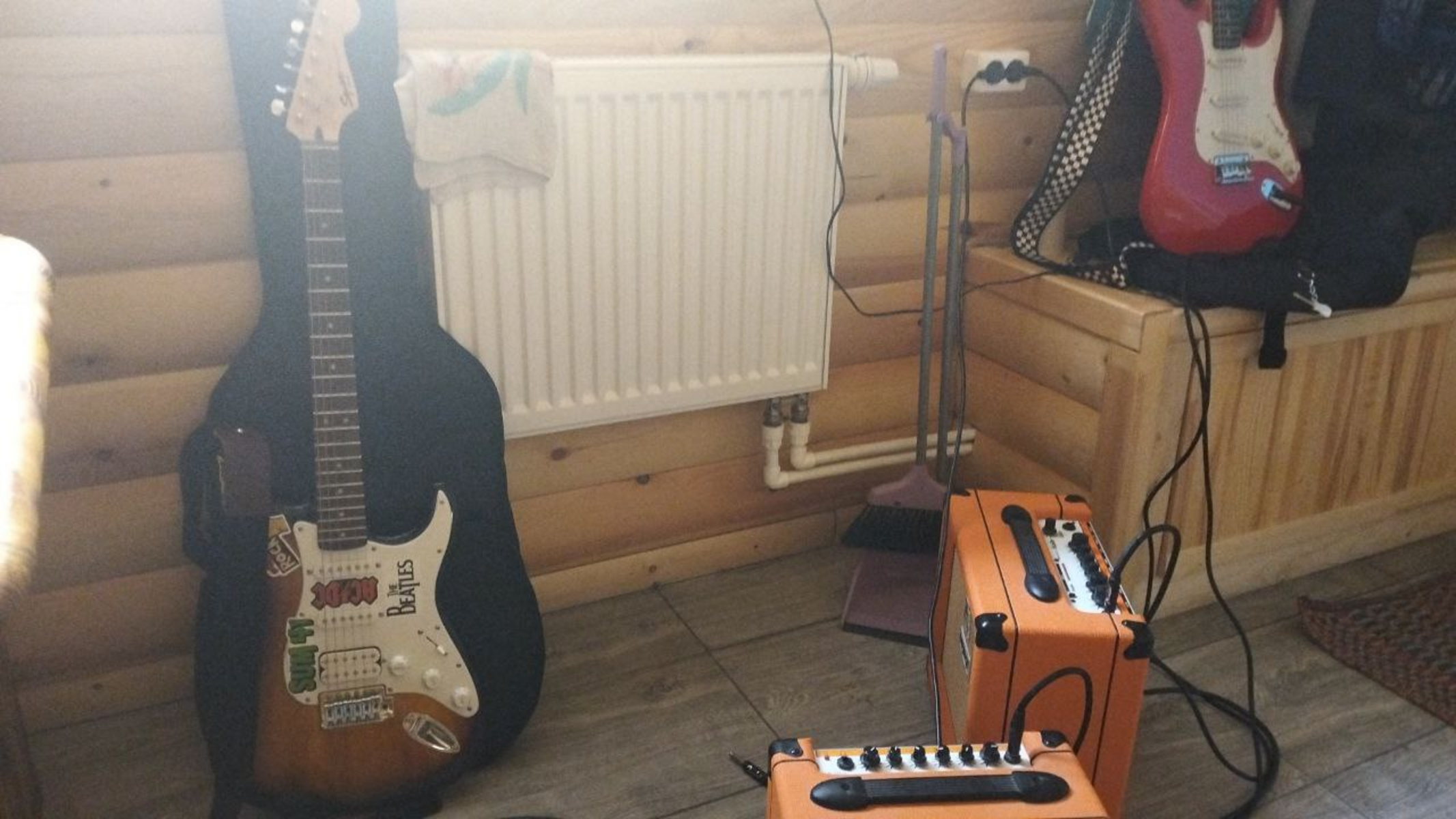 Metal Amp Rig by pudjik777 featuring Orange Crush 12, Orange Crush 20, and Squier Bullet Stratocaster HSS and 1 more piece of gear