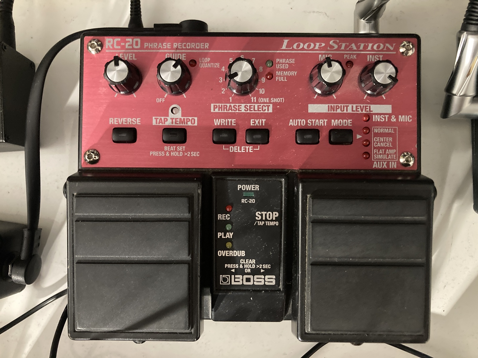 Metal Pedalboard by alecani featuring Boss RC-20 Loop Station