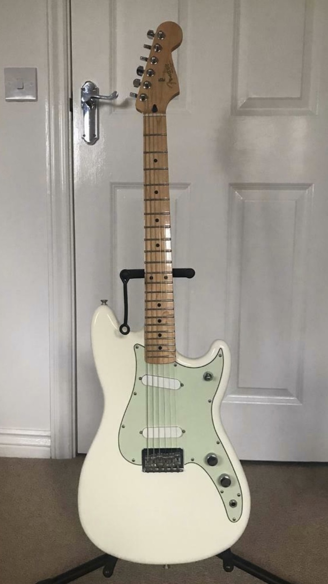 Country Music Gear Setup by hobie featuring Fender Duo-Sonic Electric Guitar