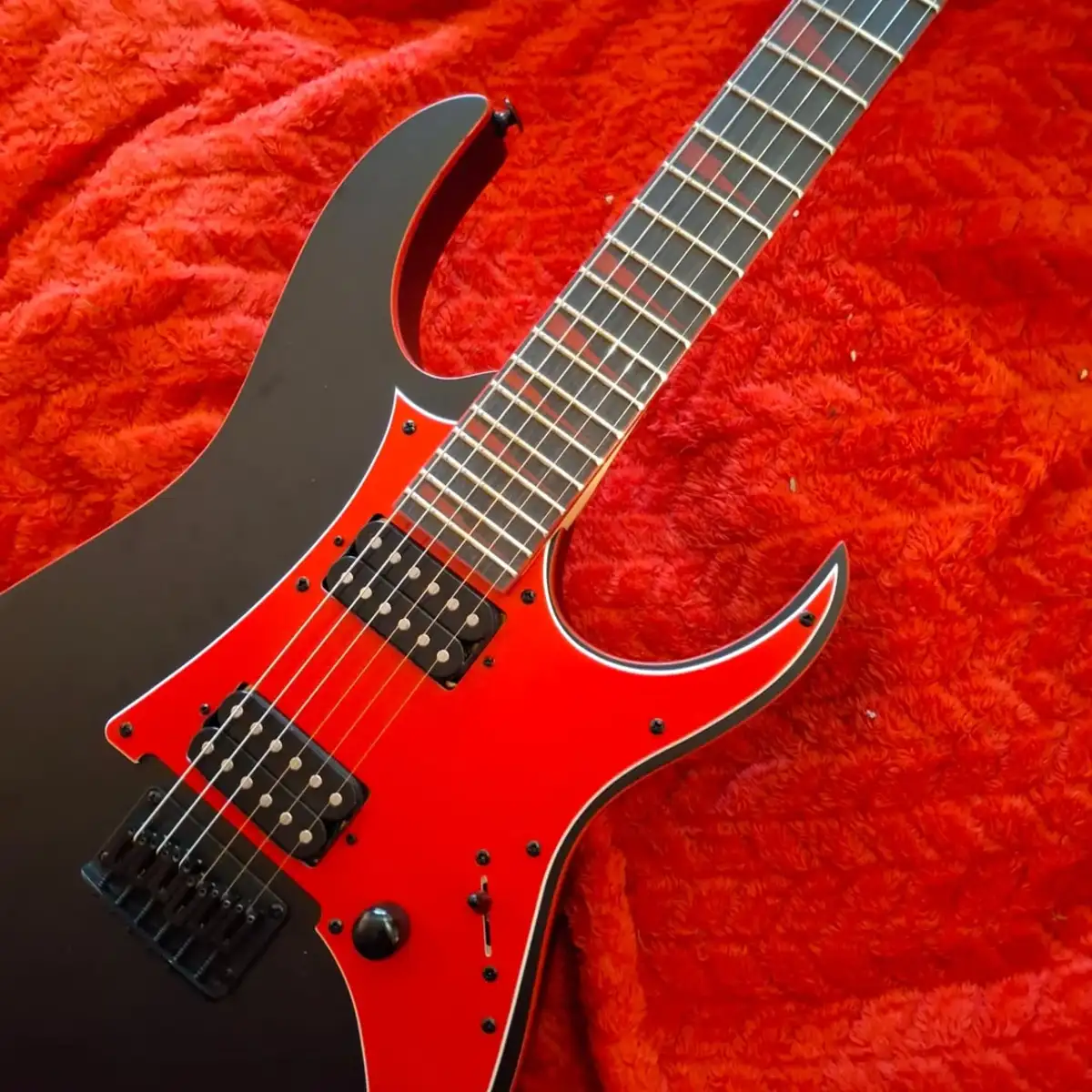 Music Gear Setup by spookievie featuring Ibanez Gio GRG131DX