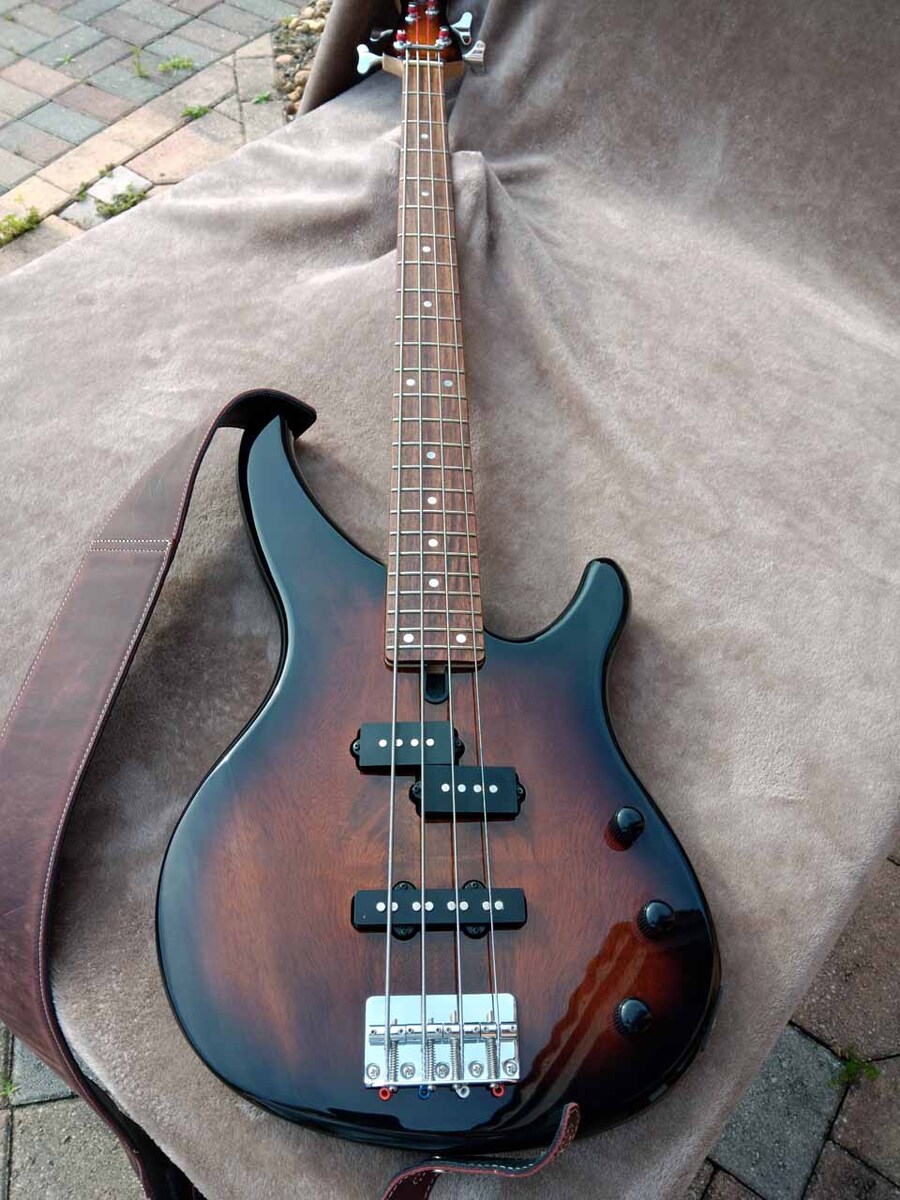 Music Gear Setup by jeremy_crockett featuring Yamaha Mango Wood 4-String Electric Bass Guitar