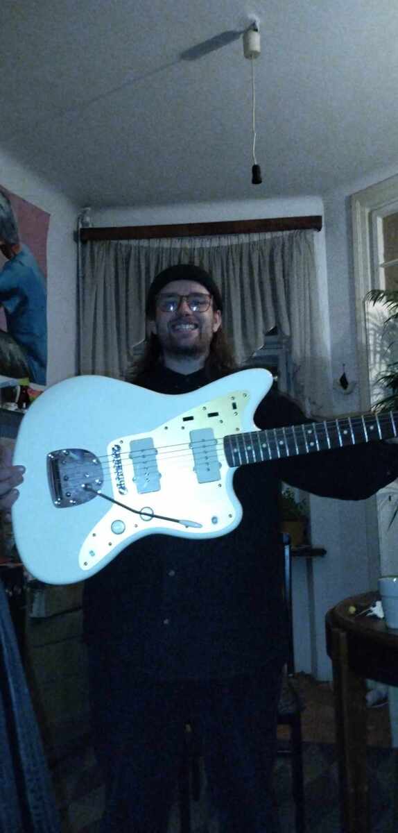 Music Gear Setup by sebek1pol featuring Squier J Mascis Jazzmaster