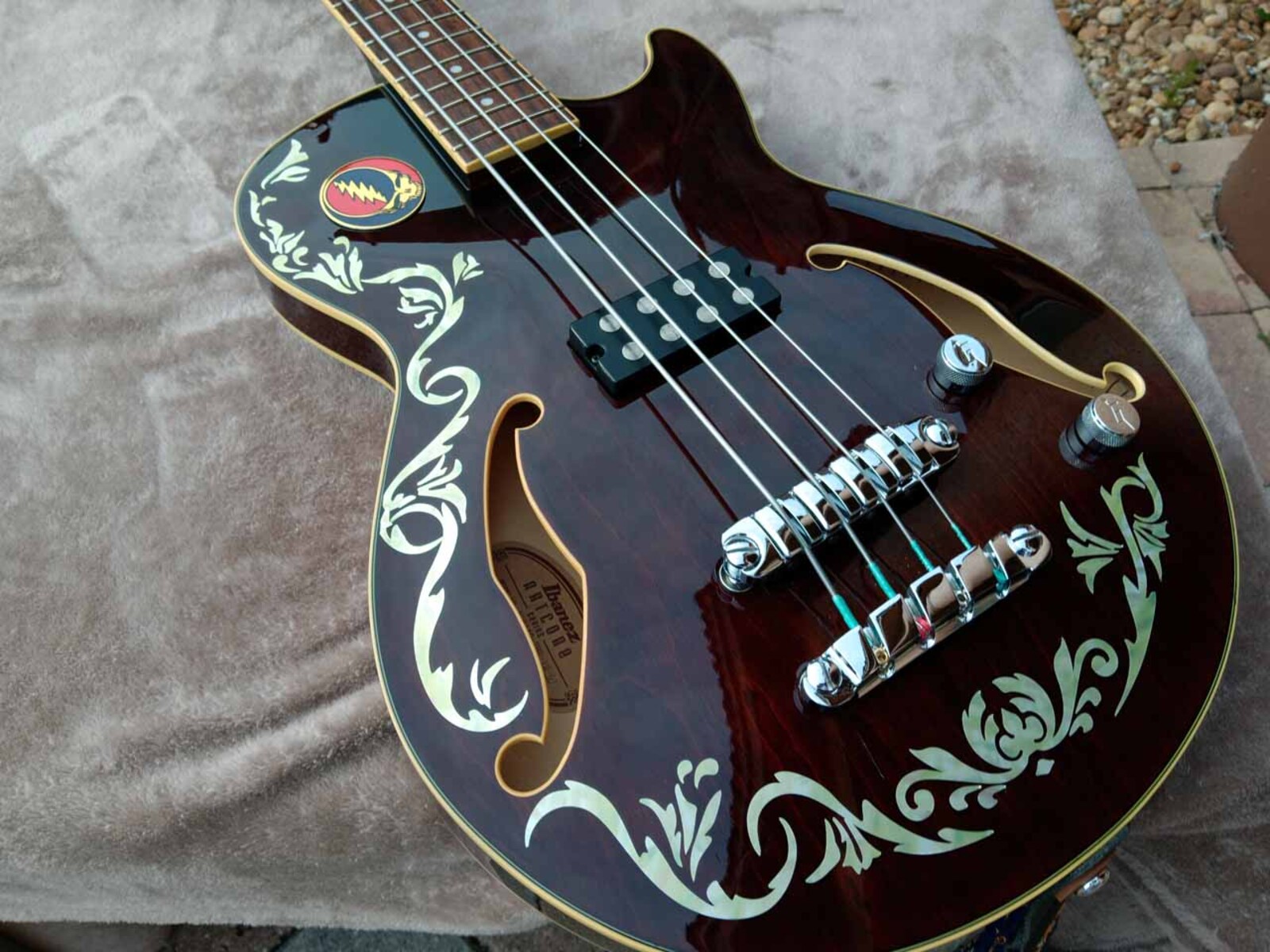 Music Gear Setup by jeremy_crockett featuring Ibanez Artcore AGB140 Semi-Hollowbody
