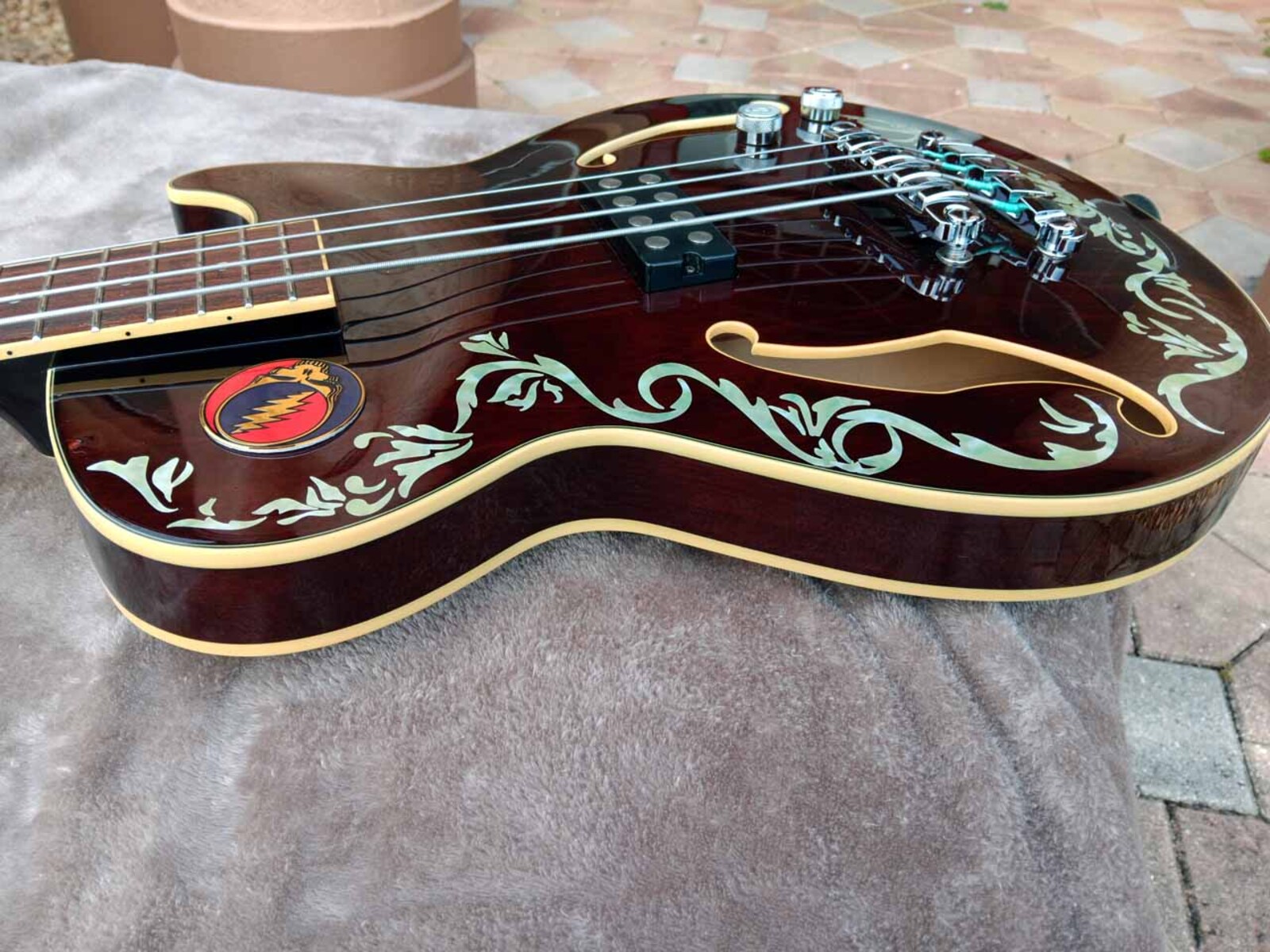 Music Gear Setup by jeremy_crockett featuring Ibanez Artcore AGB140 Semi-Hollowbody