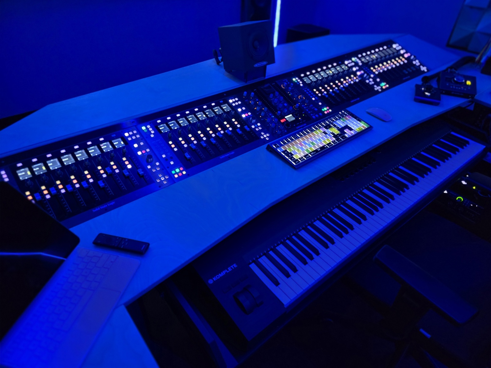 Electronic Studio Setup by berry_in_the_box featuring Solid State Logic UF8, Solid State Logic UC1, and Native Instruments KOMPLETE KONTROL S88 and 2 more pieces of gear