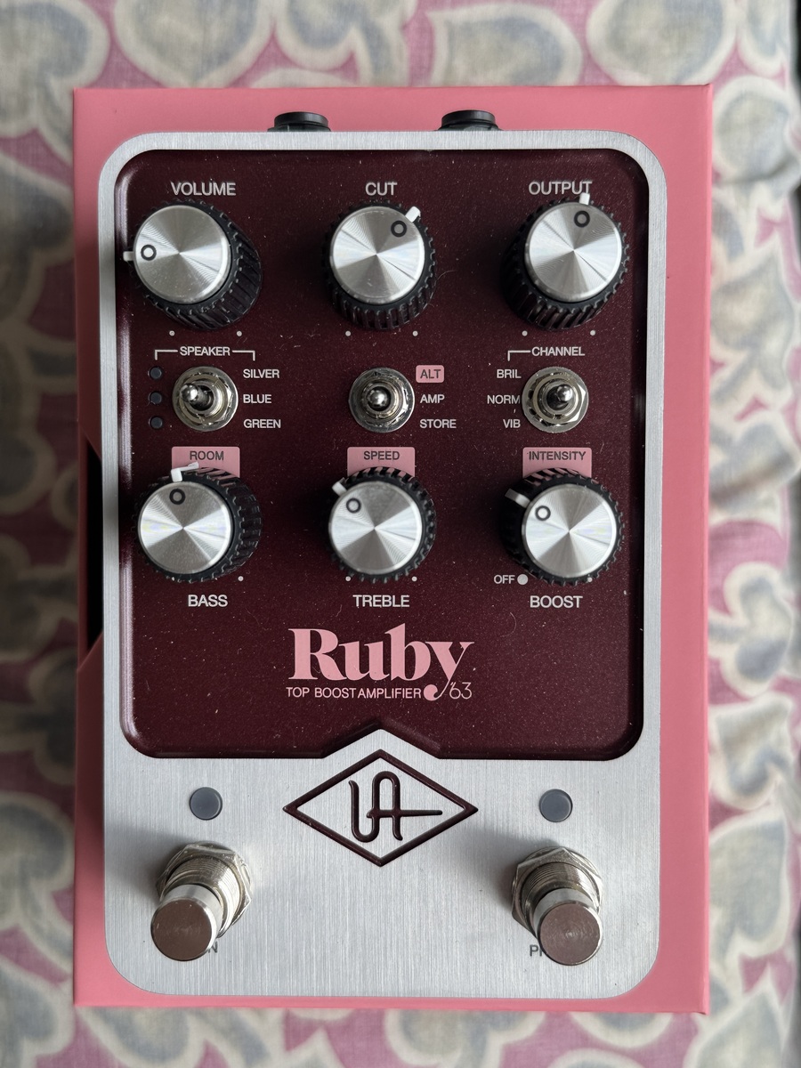 Pedalboard by pamedinag featuring Universal Audio Ruby ’63 Top Boost Amplifier
