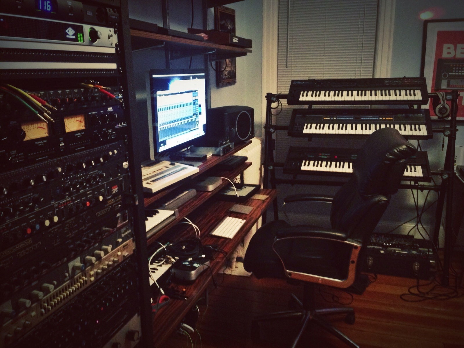 tomahawkstudio's music gear photo