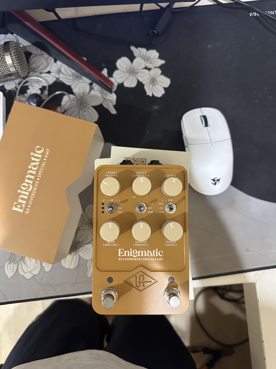 Pedalboard by tactiles featuring Universal Audio Enigmatic '82 Overdrive Special Amplifier Pedal