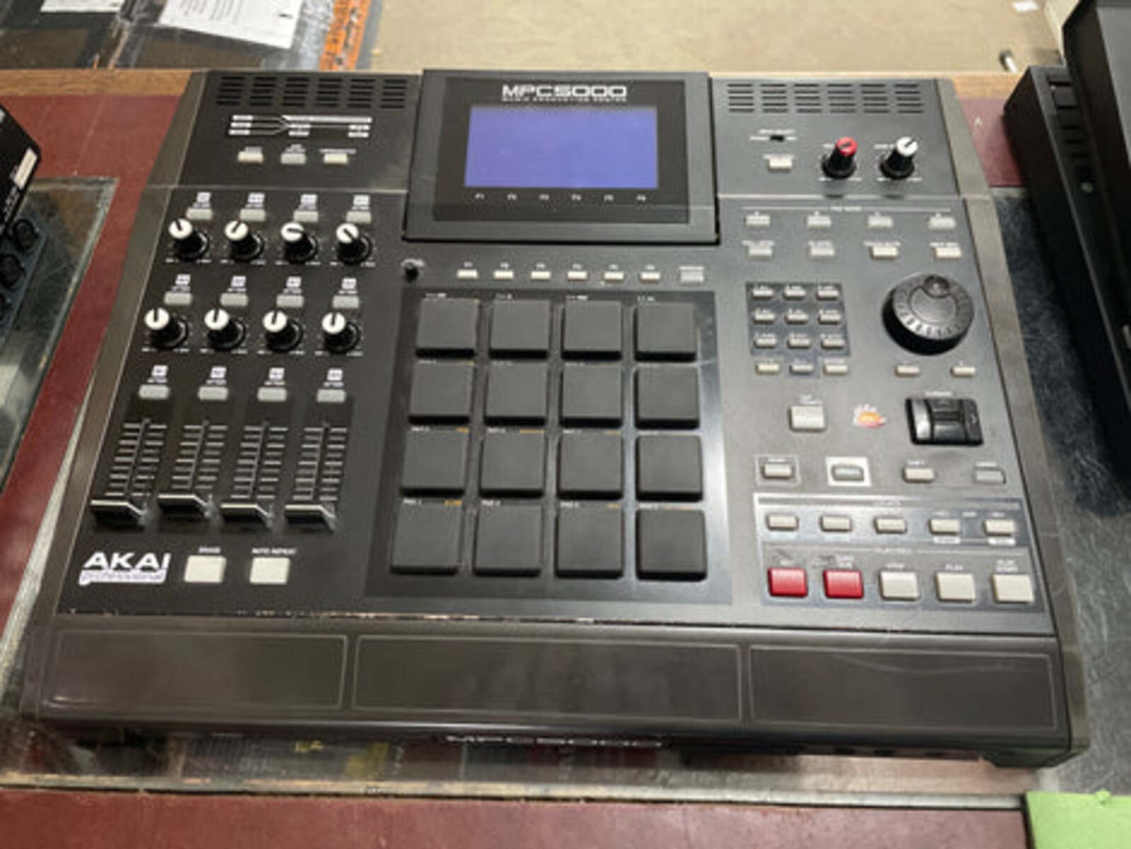 bellastudio's music gear photo
