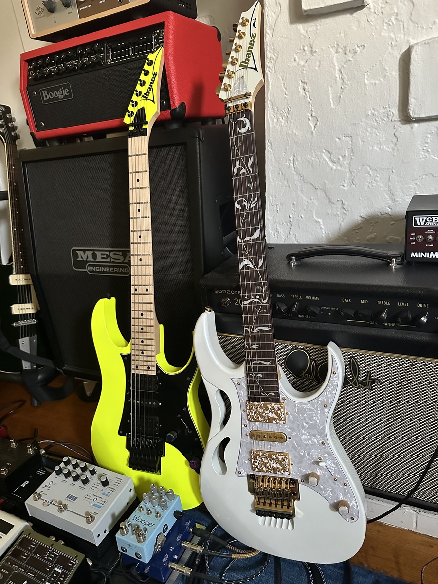 Music Gear Setup by edgedancer featuring Ibanez RG550 Genesis Collection and Ibanez Steve Vai Signature PIA3761