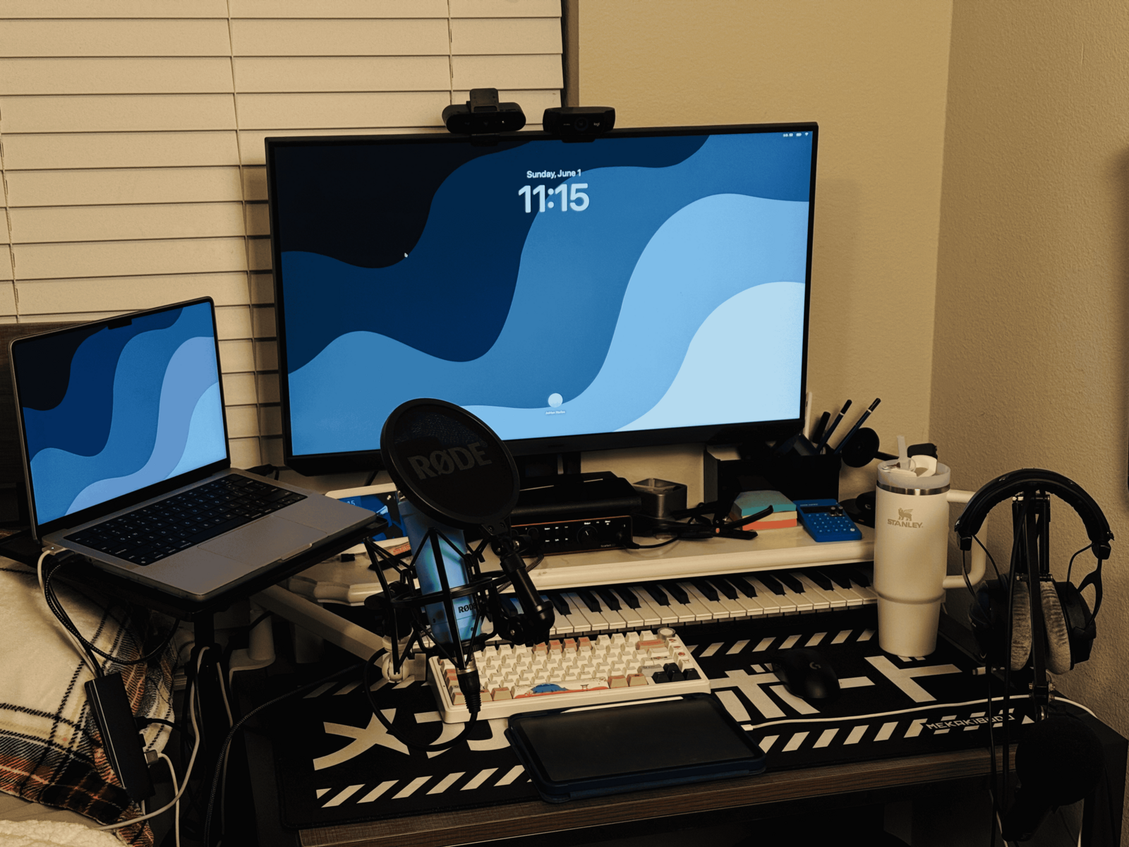 Electronic Studio Setup by pyokyakult featuring Apple MacBook Pro (General), Focusrite Scarlett 2i2 4th Gen USB Audio Interface, and Rode NT1 Signature Series Condenser Microphone with SM6 Shockmount and Pop Filter and 6 more pieces of gear