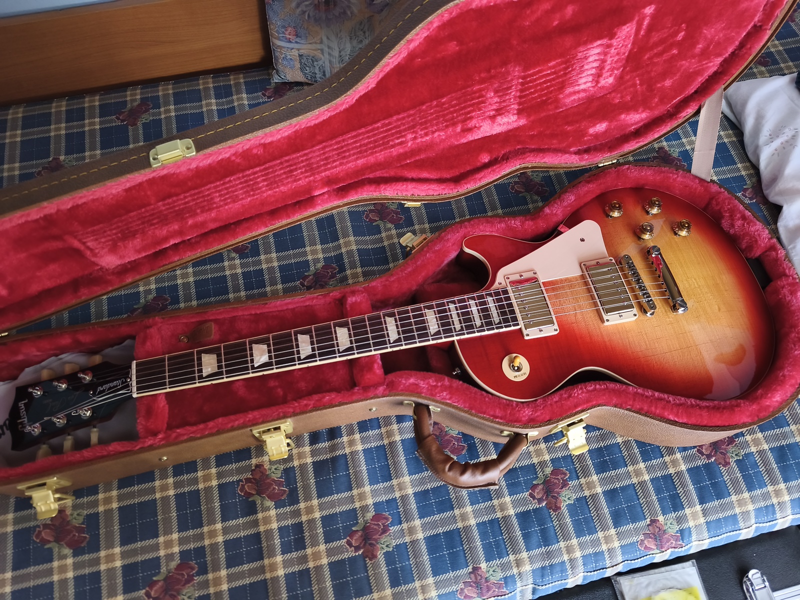 Music Gear Setup by george_pantsios featuring Gibson Les Paul Standard '50s Electric Guitar