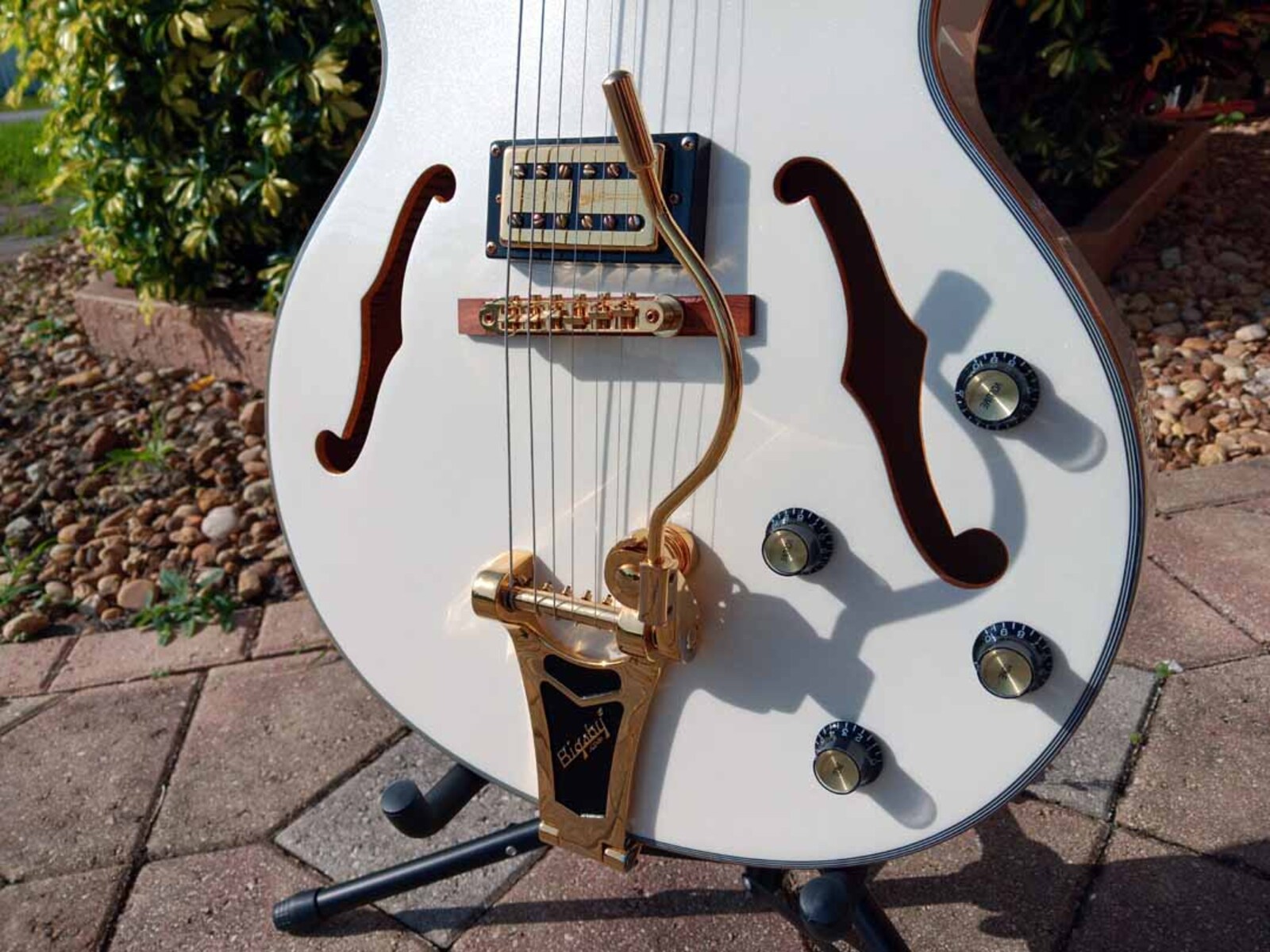 Music Gear Setup by jeremy_crockett featuring Epiphone Swingster Royale
