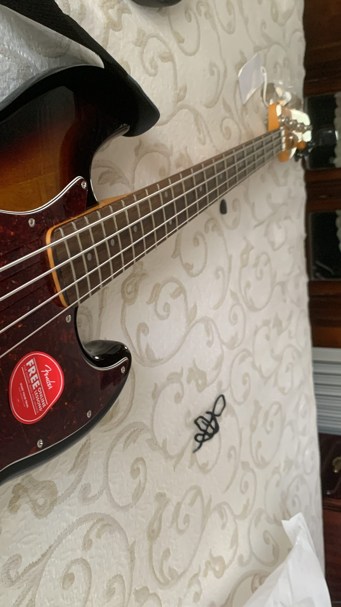 Music Gear Setup by leafa featuring Squier Jazz Classic Vibe '60s