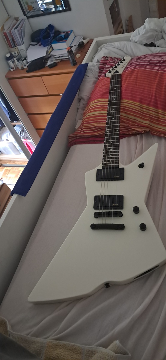 Music Gear Setup by richonthebeach featuring Harley Benton EX-84 Progressive Series