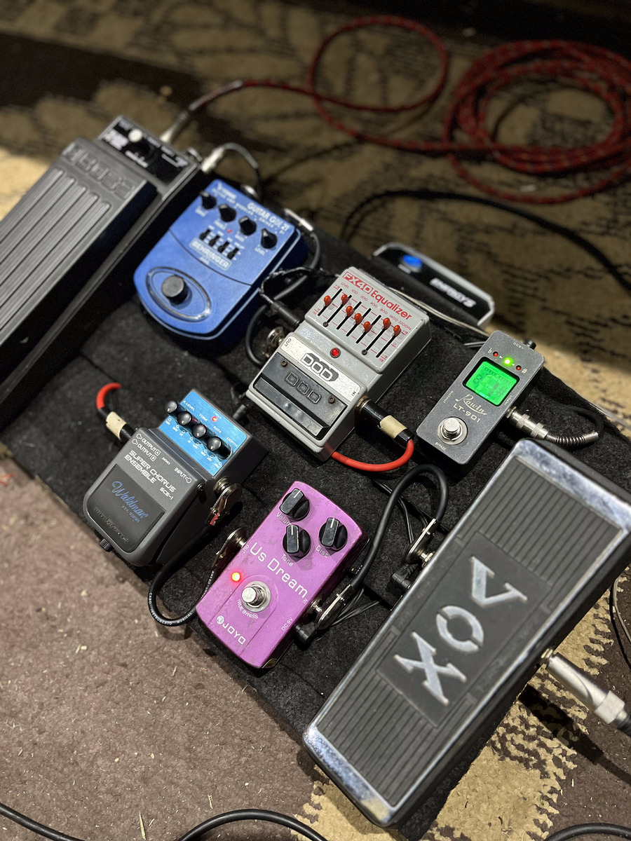 Metal Pedalboard by antonio_marcos_d_avila featuring BOSS FV 300L, Behringer V-Tone GDI 21 Guitar Amp Modeler, and Vox V847 Wah and 3 more pieces of gear