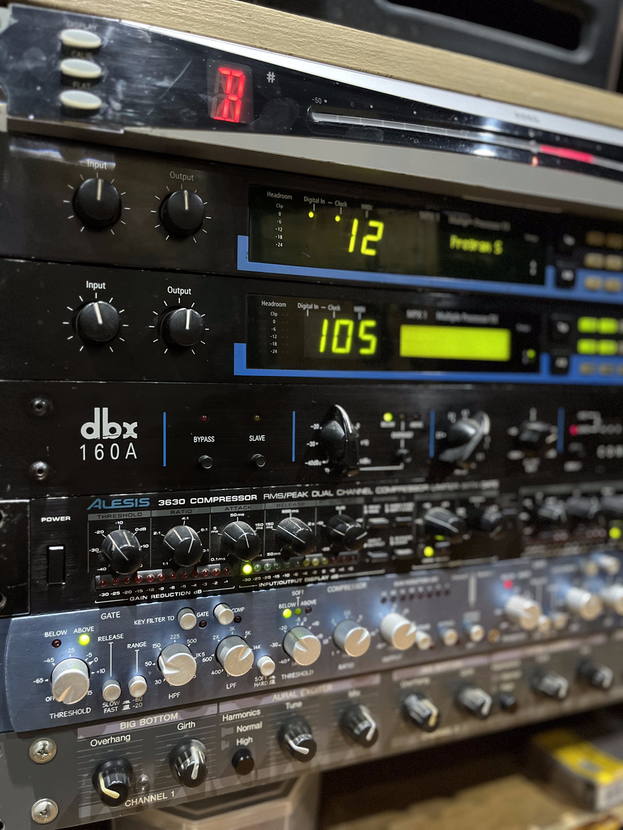 Electronic Studio Setup by antonio_marcos_d_avila featuring Korg DTR1000, Lexicon MPX1, and dbx 160A and 2 more pieces of gear