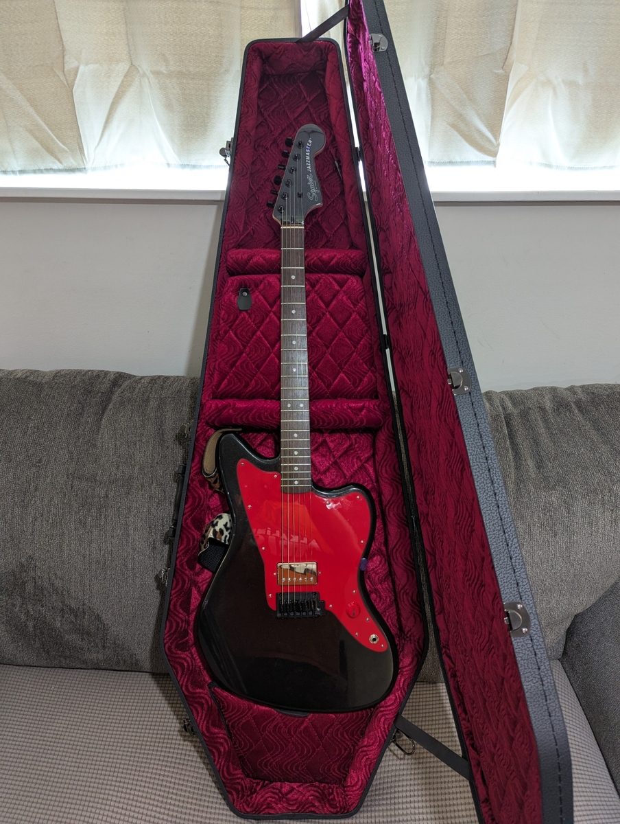Metal Music Gear Setup by fleetwood_crack featuring Squier Affinity Jazzmaster, Coffin Cases, and Levys Leathers MSS3-BLK and 1 more piece of gear