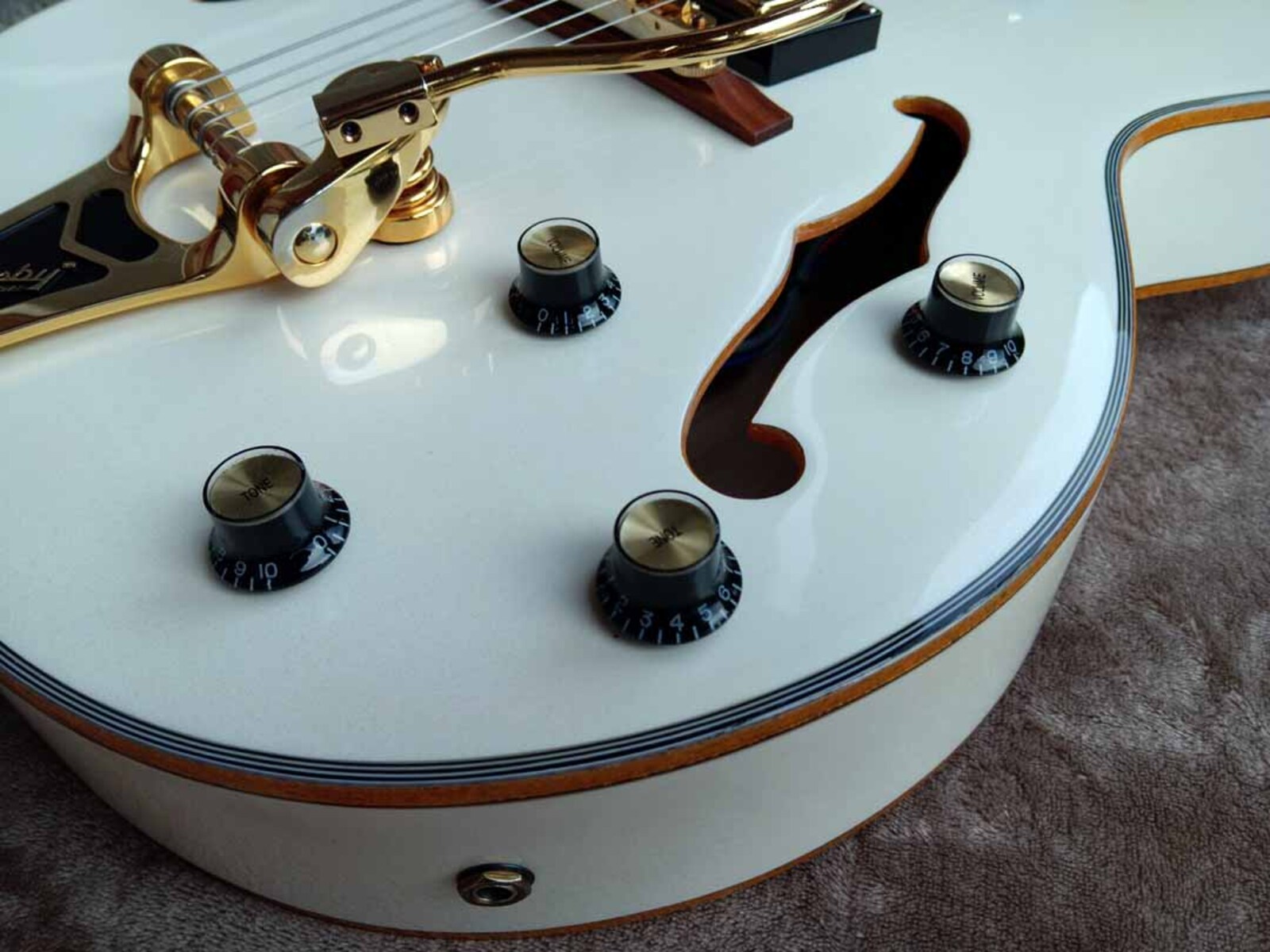 Music Gear Setup by jeremy_crockett featuring Epiphone Swingster Royale