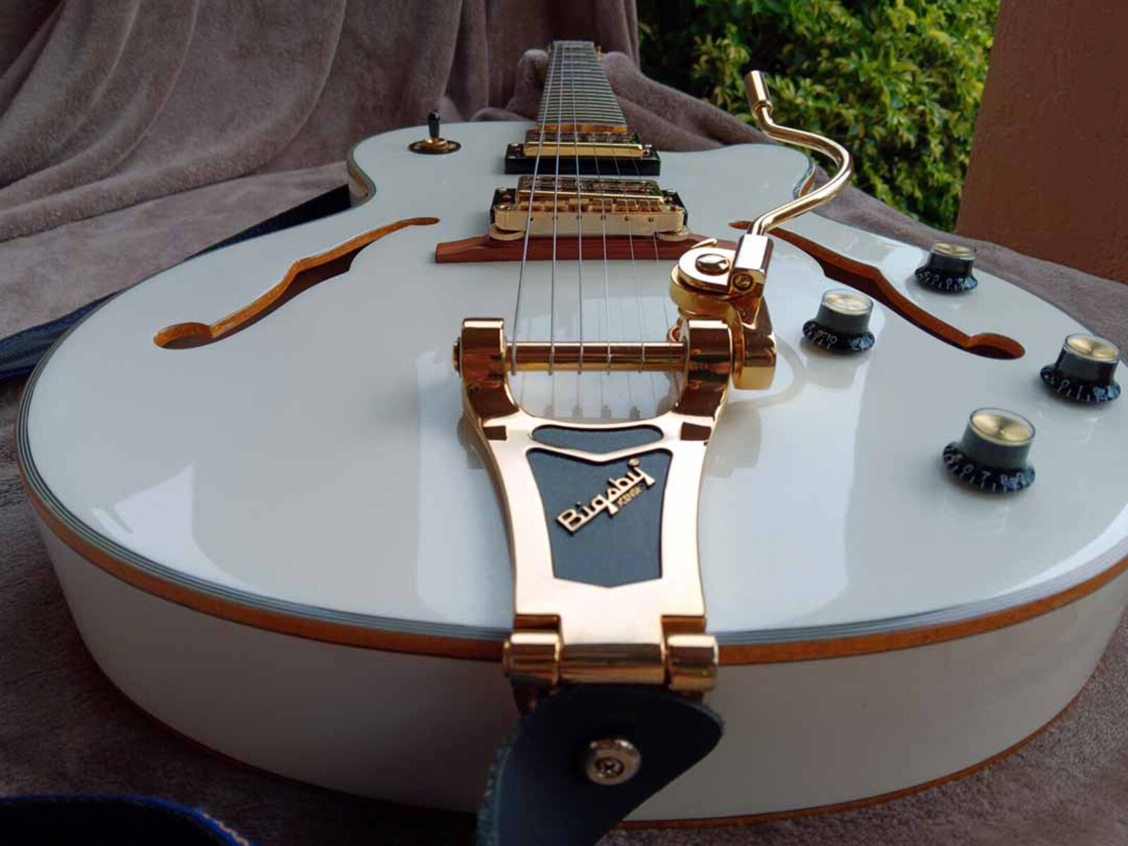 Music Gear Setup by jeremy_crockett featuring Epiphone Swingster Royale