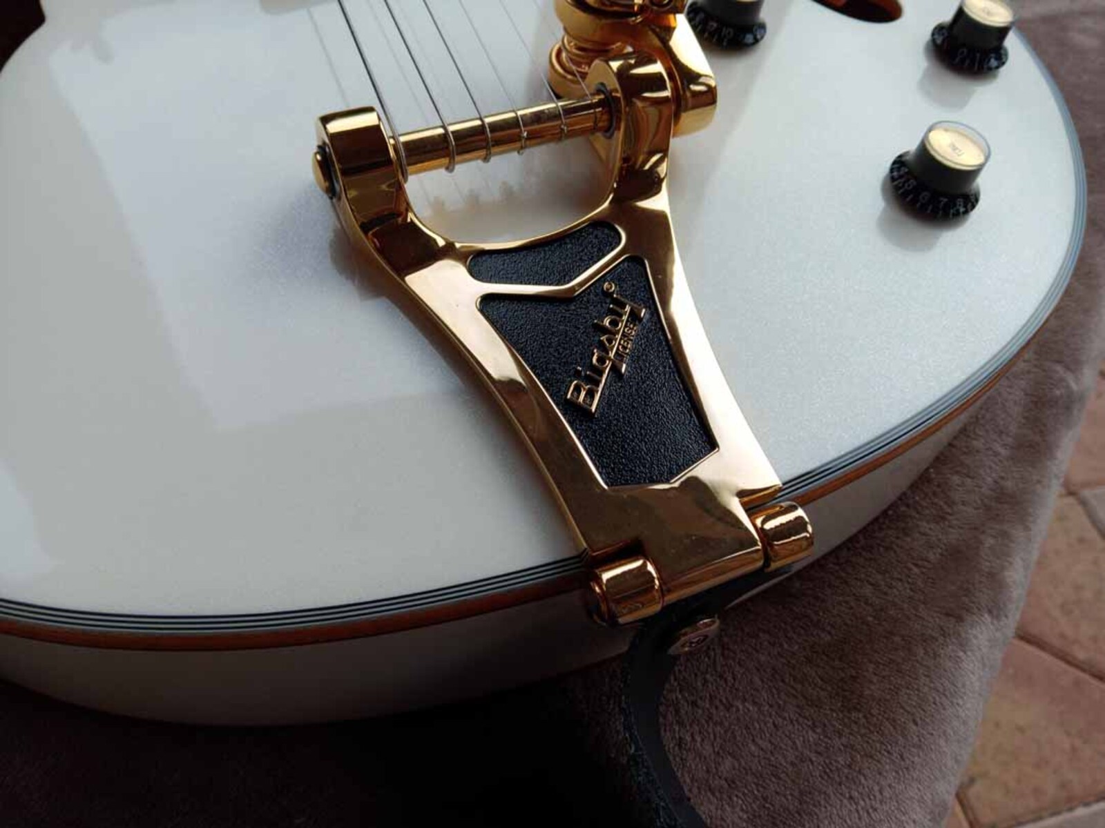 Music Gear Setup by jeremy_crockett featuring Epiphone Swingster Royale