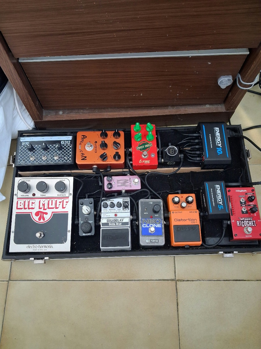 Pedalboard by filosofrog featuring DigiTech Whammy Ricochet, Boss DS-1 Distortion, and Swiff Audio C10 Tuner Mini Pedal and 7 more pieces of gear
