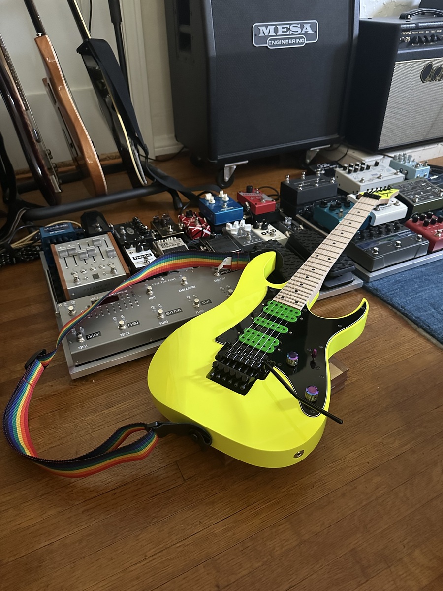 Studio Setup by edgedancer featuring Ibanez Genesis Collection RG550