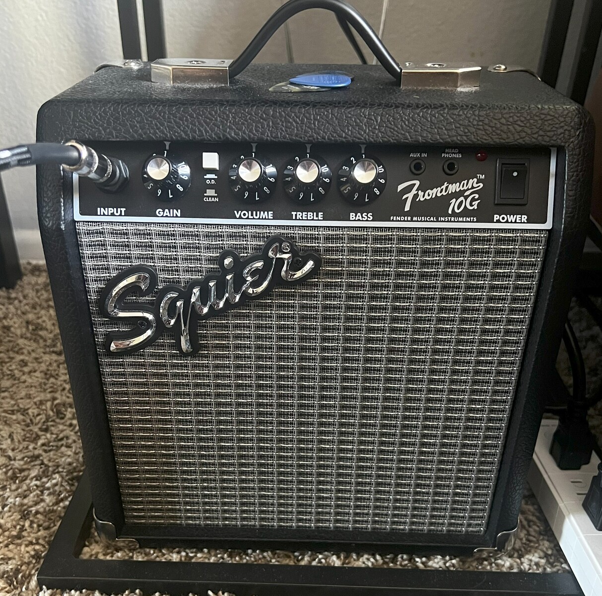 Amp Rig by slincz featuring Fender Frontman 10G