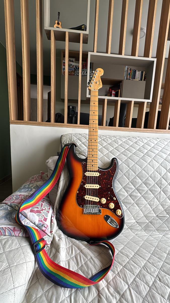 Studio Setup by pamedinag featuring Fender 50th Anniversary Stratocaster