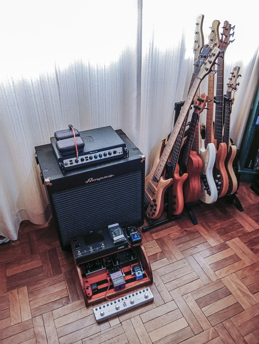 Metal Pedalboard by valbass96 featuring Darkglass Electronics B7K Ultra mk2, Boss BF-3 Flanger, and Tobias Toby Deluxe IV Bass and 15 more pieces of gear